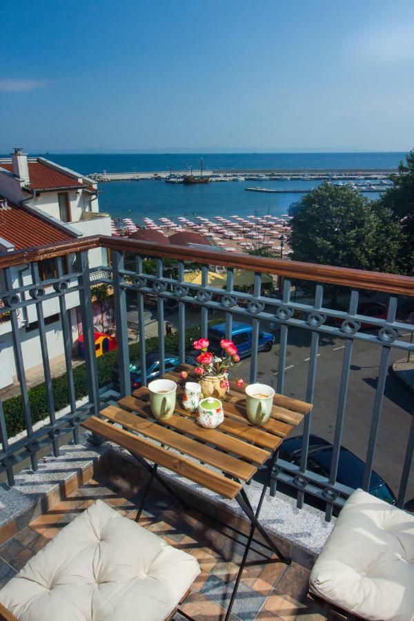 Breeze Guest House تشيرنوموريتس المظهر الخارجي الصورة