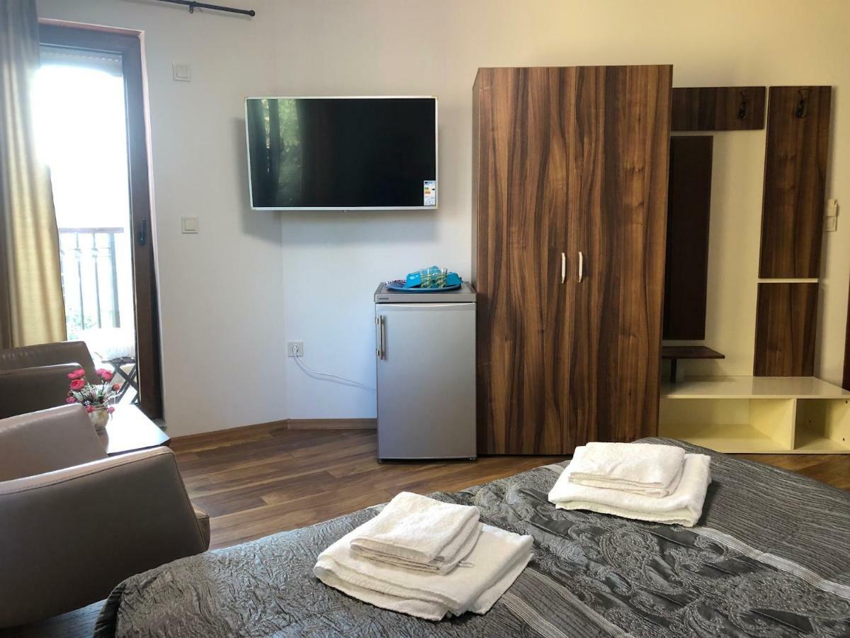 Breeze Guest House تشيرنوموريتس المظهر الخارجي الصورة